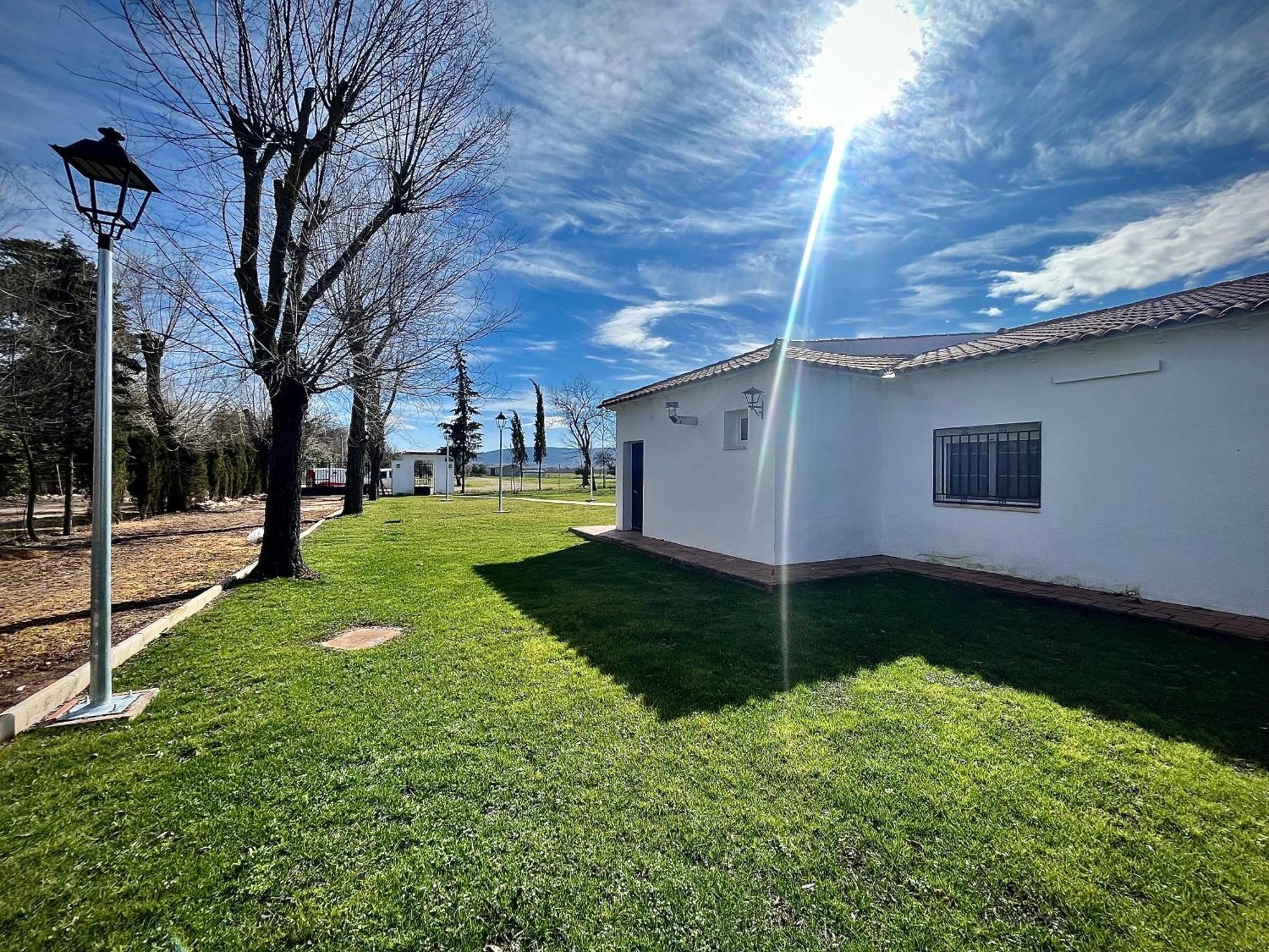 Villa Mercedes Argamasilla de Calatrava Eksteriør bilde